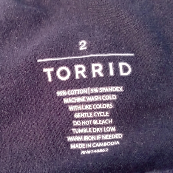 TORRID SZ 3 gray floral leggings EUC - Picture 5 of 5